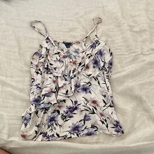 Tank top flower print size XS fits like small